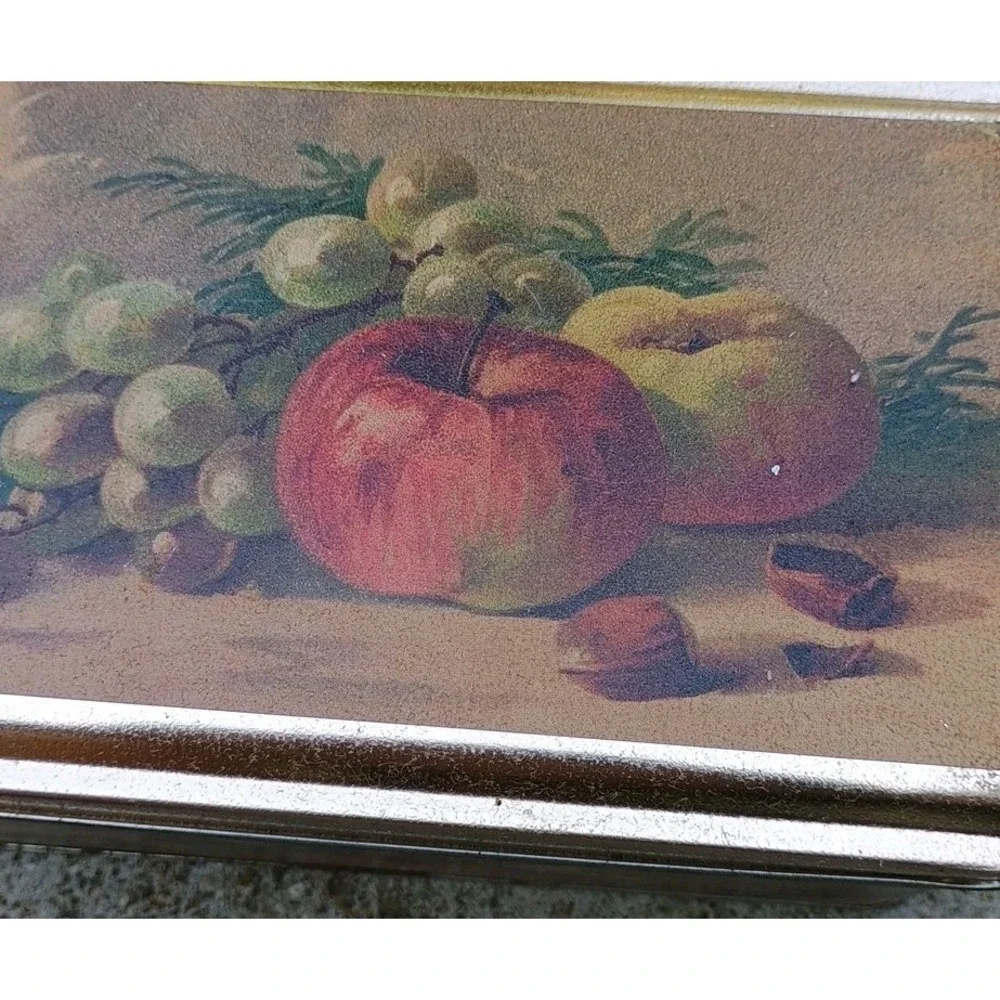 Vintage Rectangular Fruit Decorative Tin Apples‎ And Grapes